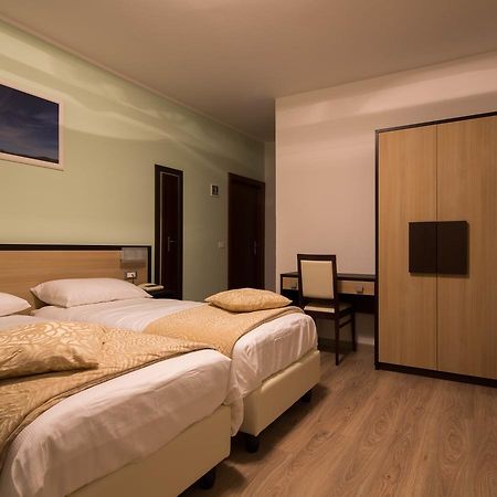 Albergo Ristorante Bismantova Castelnovo ne' Monti Εξωτερικό φωτογραφία