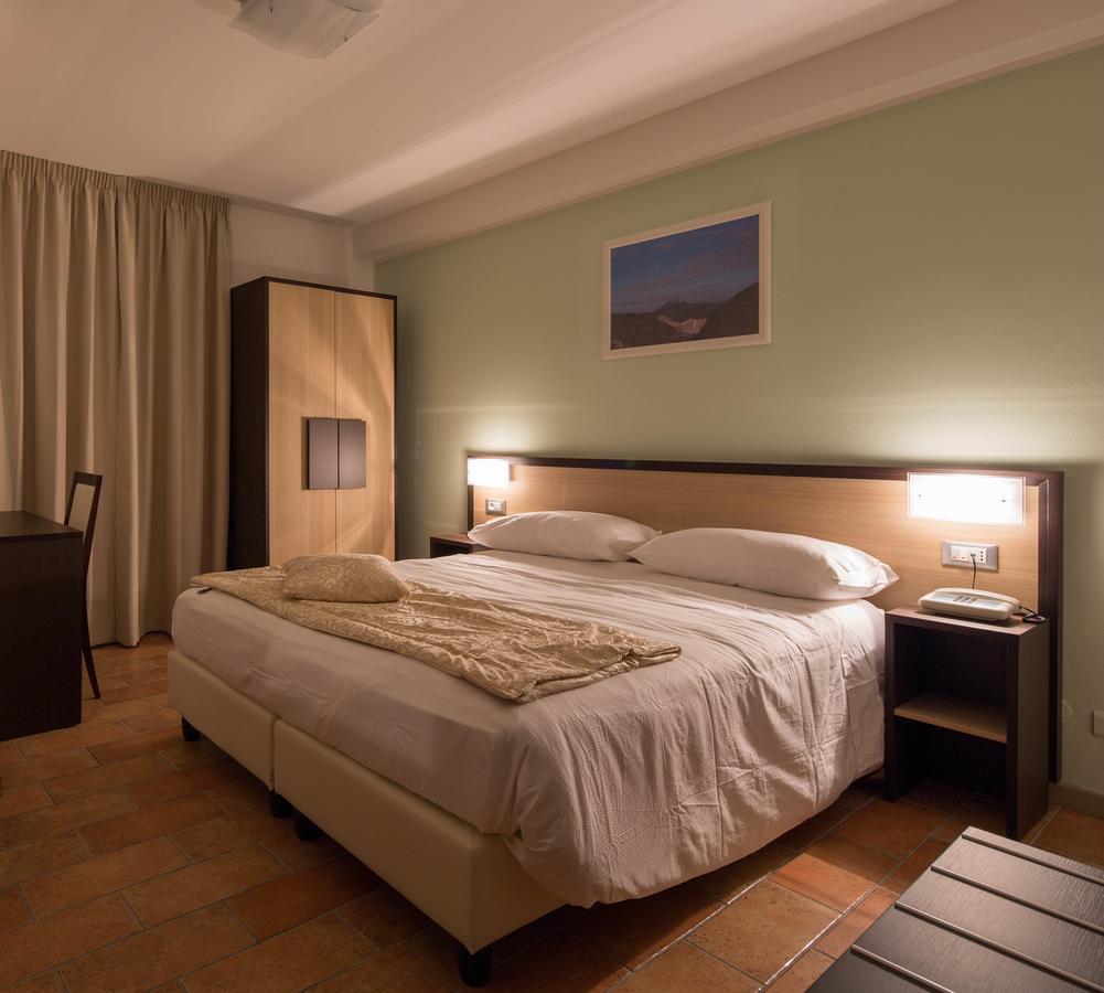 Albergo Ristorante Bismantova Castelnovo ne' Monti Εξωτερικό φωτογραφία